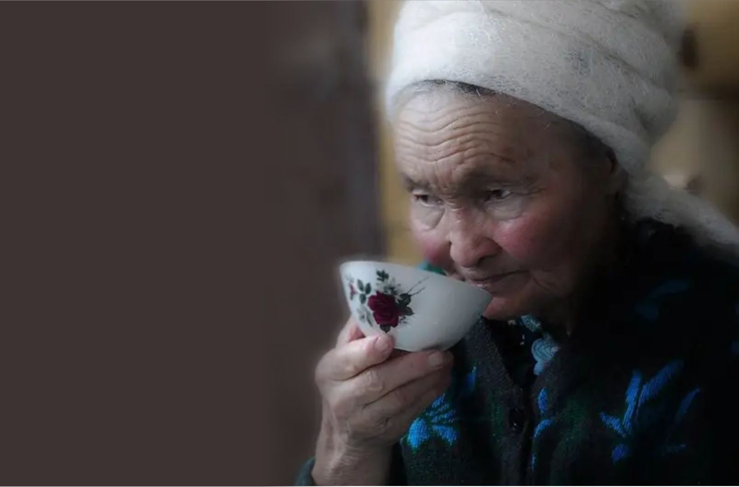 Сонник видеть бабушку. Казахская бабушка. Казахи бабушки. Красивые казахские бабушки. Мудрость бабушки.